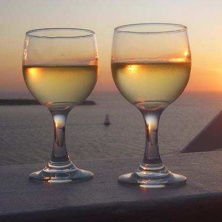 Sea View Beach Hotel (Adults Only) 페리볼로스 외부 사진