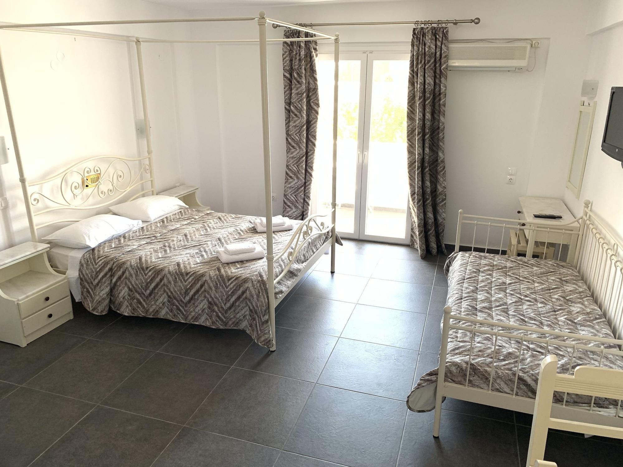 Sea View Beach Hotel (Adults Only) 페리볼로스 외부 사진
