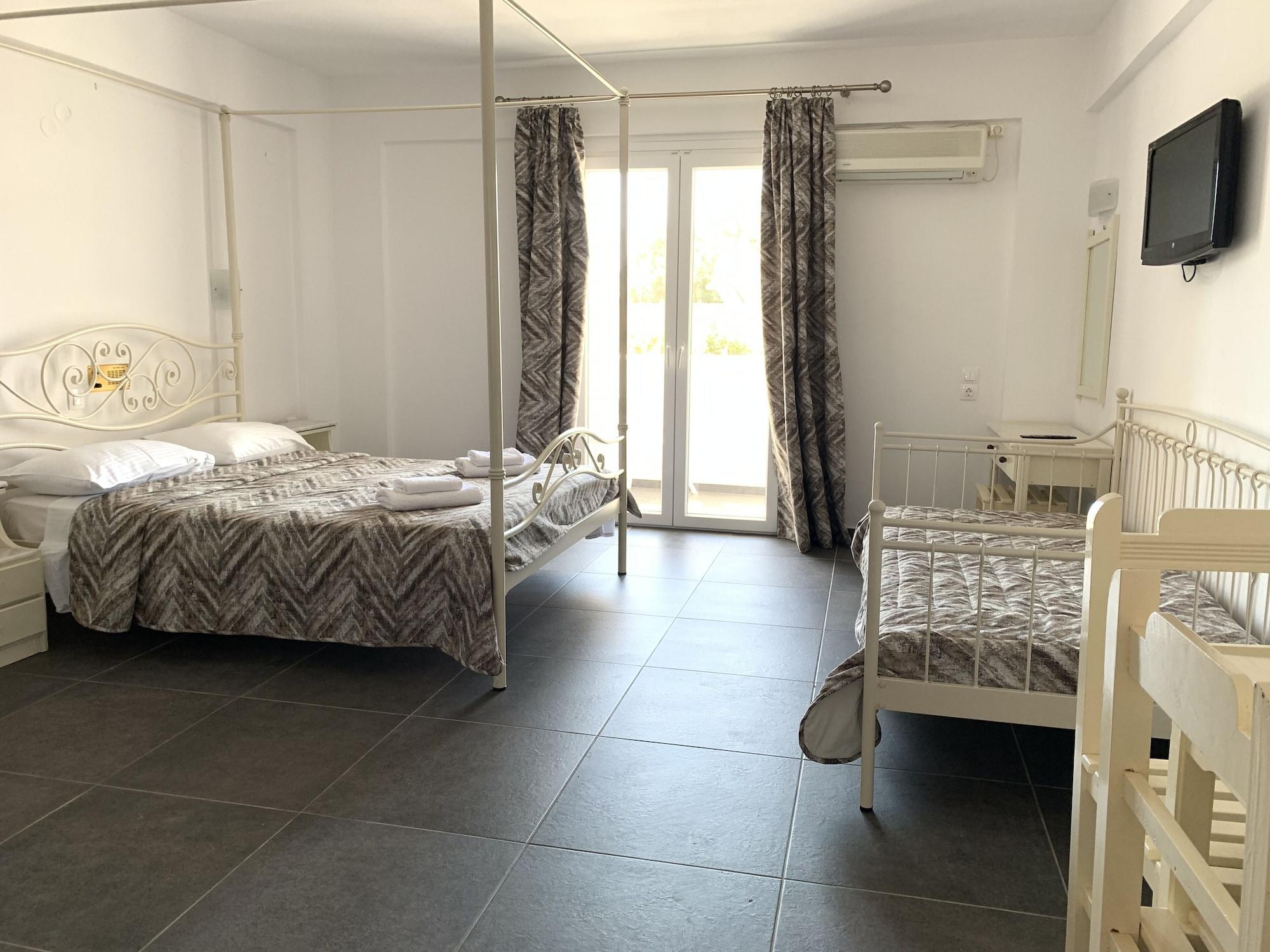 Sea View Beach Hotel (Adults Only) 페리볼로스 외부 사진