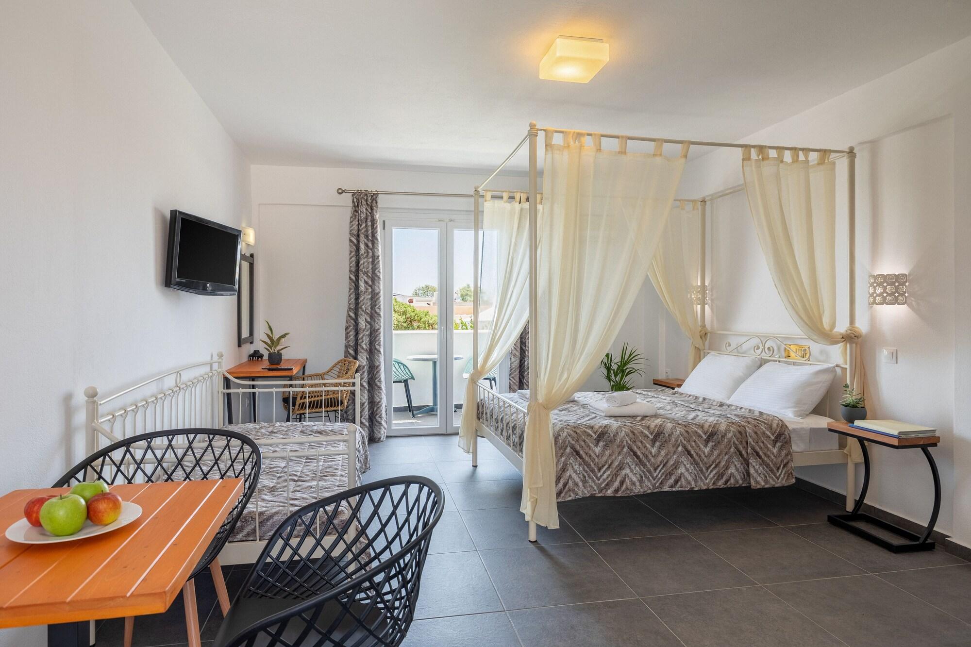 Sea View Beach Hotel (Adults Only) 페리볼로스 외부 사진
