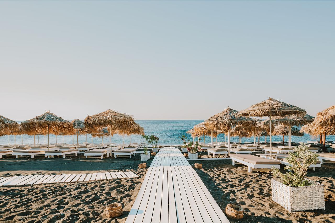 Sea View Beach Hotel (Adults Only) 페리볼로스 외부 사진